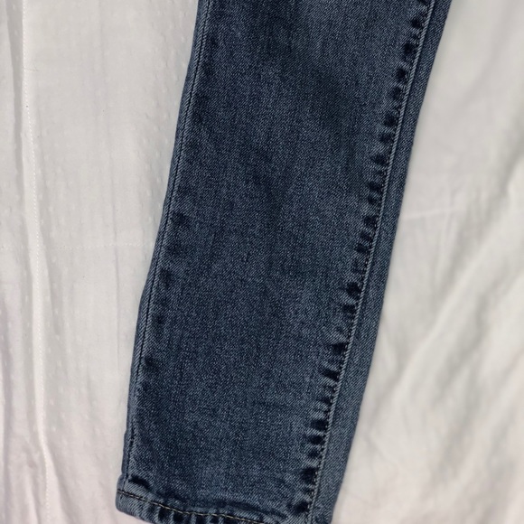 Women’s Levi High Rise Skinny Jeans - Picture 6 of 6